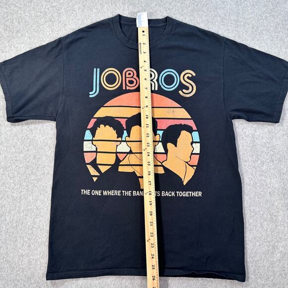 Jonas Brothers The One Where The Band Gets Back Together Tee Shirt Size Medium - Picture 6 of 8
